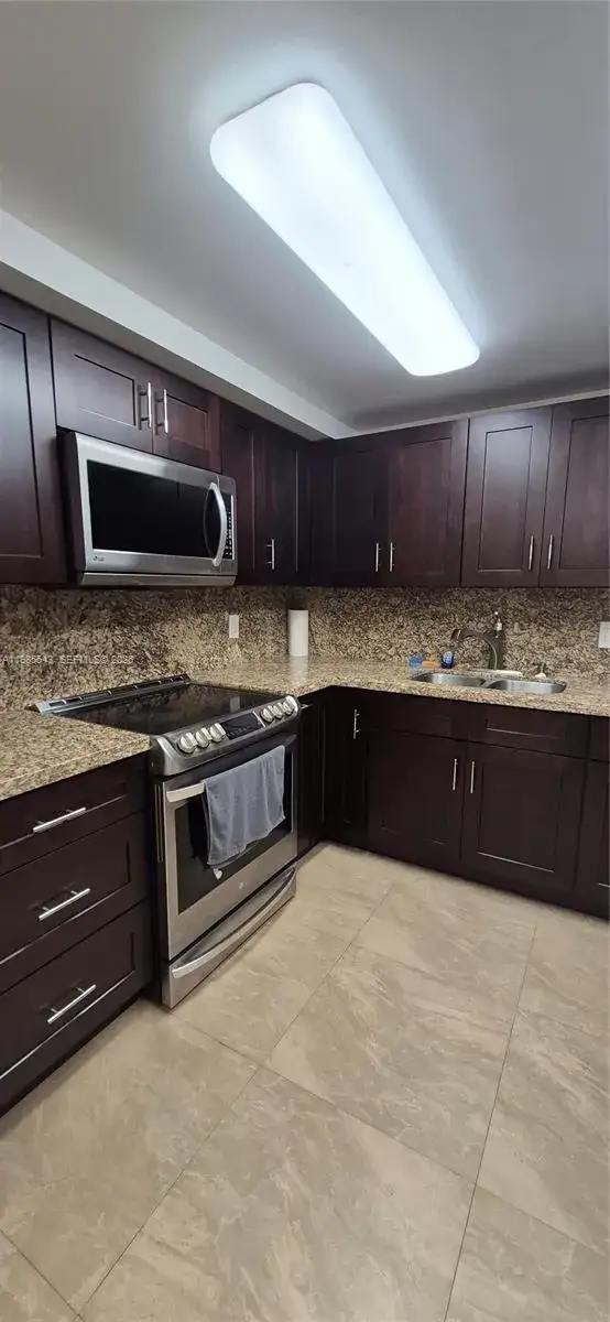3 bedroom 2 bath Residential Lease for rent at 14401 N Kendall Dr # 205N, Miami FL 33186