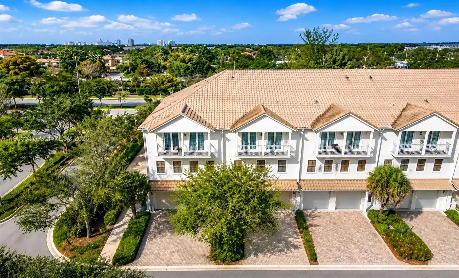 2 bedroom 2 bath Residential for sale at 6841 N Lakeside Cir N # 1, Davie FL 33314