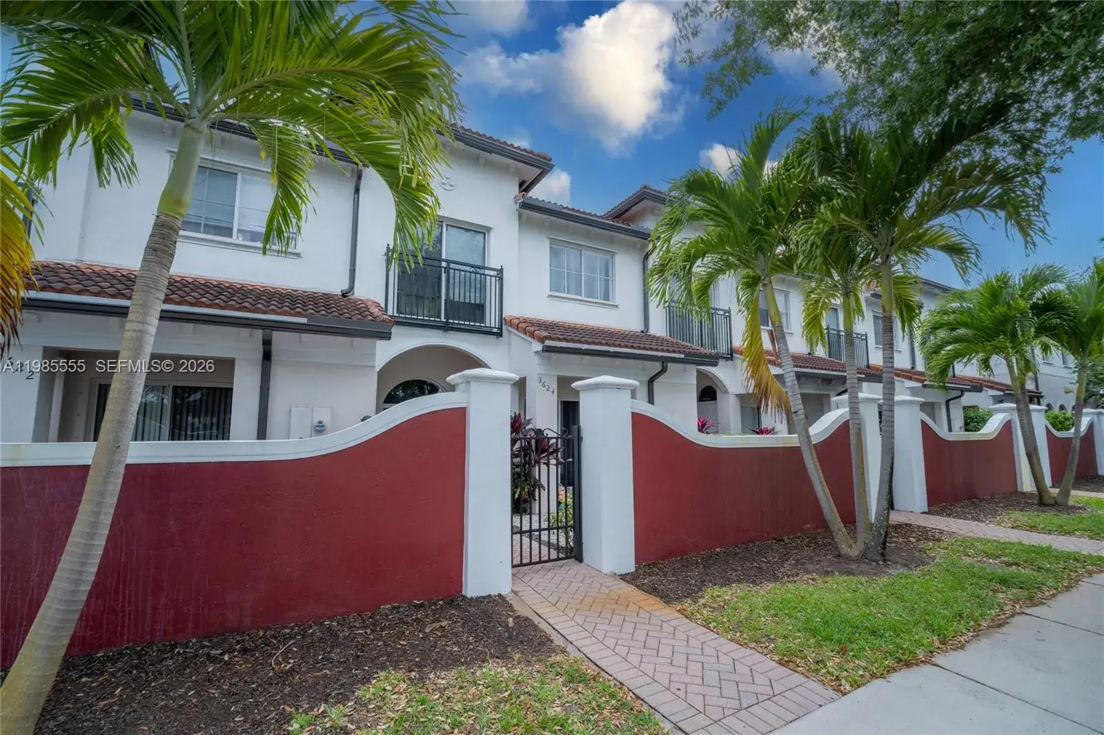 2 bedroom 2 bath Residential for sale at 3624 NW 29th Pl, Lauderdale Lakes FL 33311