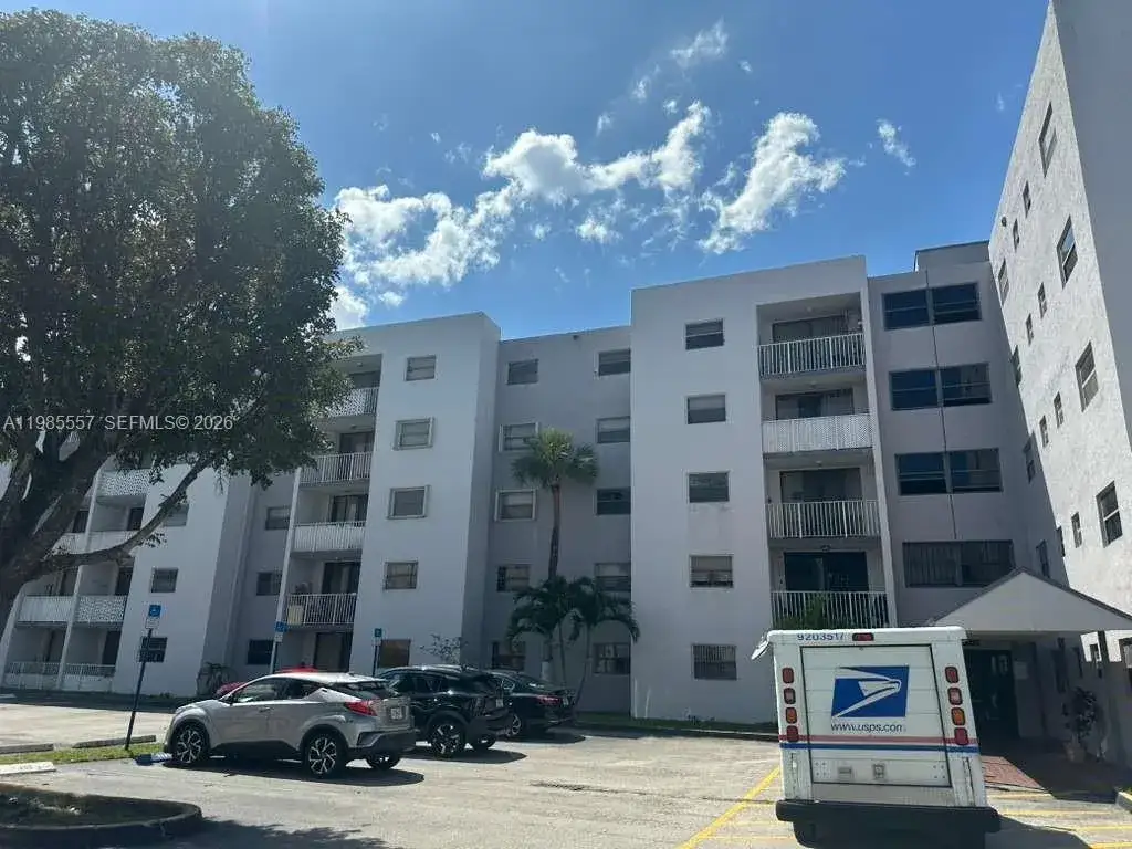 2 bedroom 2 bath Residential for sale at 8185 NW 7th St # 319, Miami FL 33126