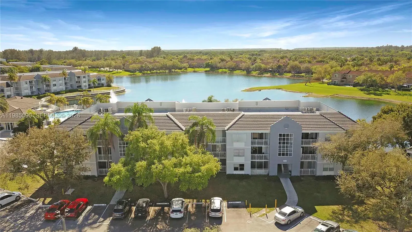 2 bedroom 2 bath Residential for sale at 8640 SW 212th St # 303, Cutler Bay FL 33189