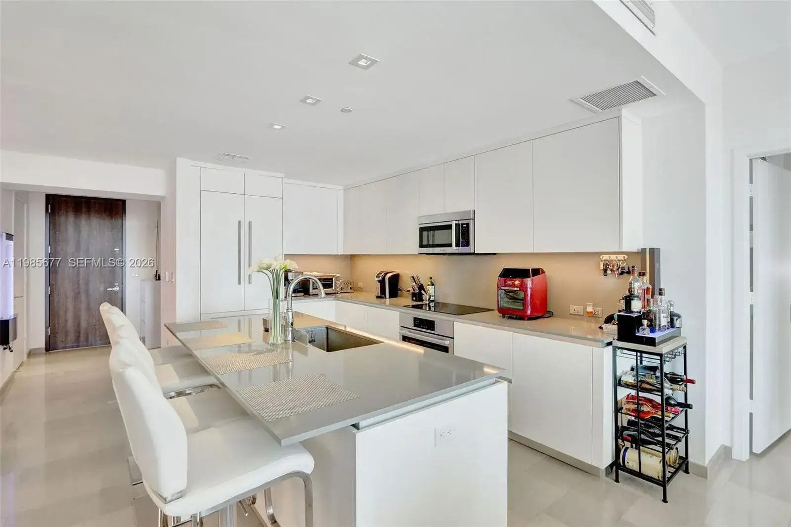 3 bedroom 3 bath Residential for sale at 68 SE 6th St. # 1203, Miami FL 33131