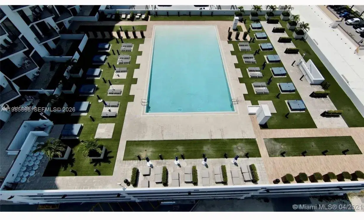2 bedroom 2 bath Residential for sale at 5300 Paseo Blvd   Unit 401, Doral FL 33166