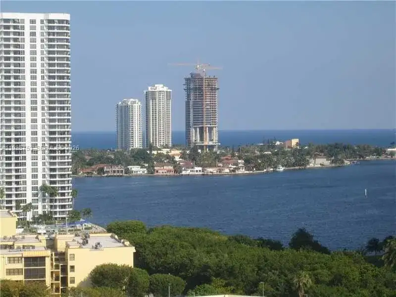 2 bedroom 2 bath Residential for sale at 3300 NE 191st St # 1708, Aventura FL 33180