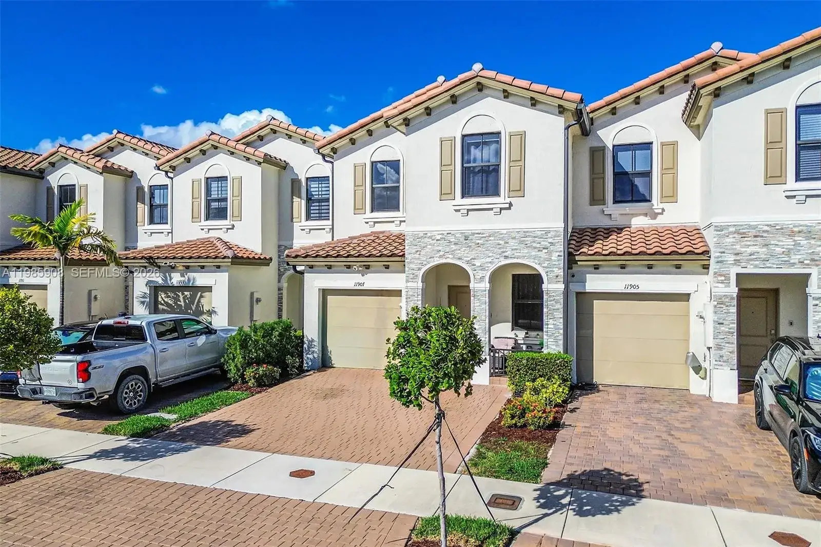 3 bedroom 2 bath Residential for sale at 11907 SW 247th Ter, Homestead FL 33032