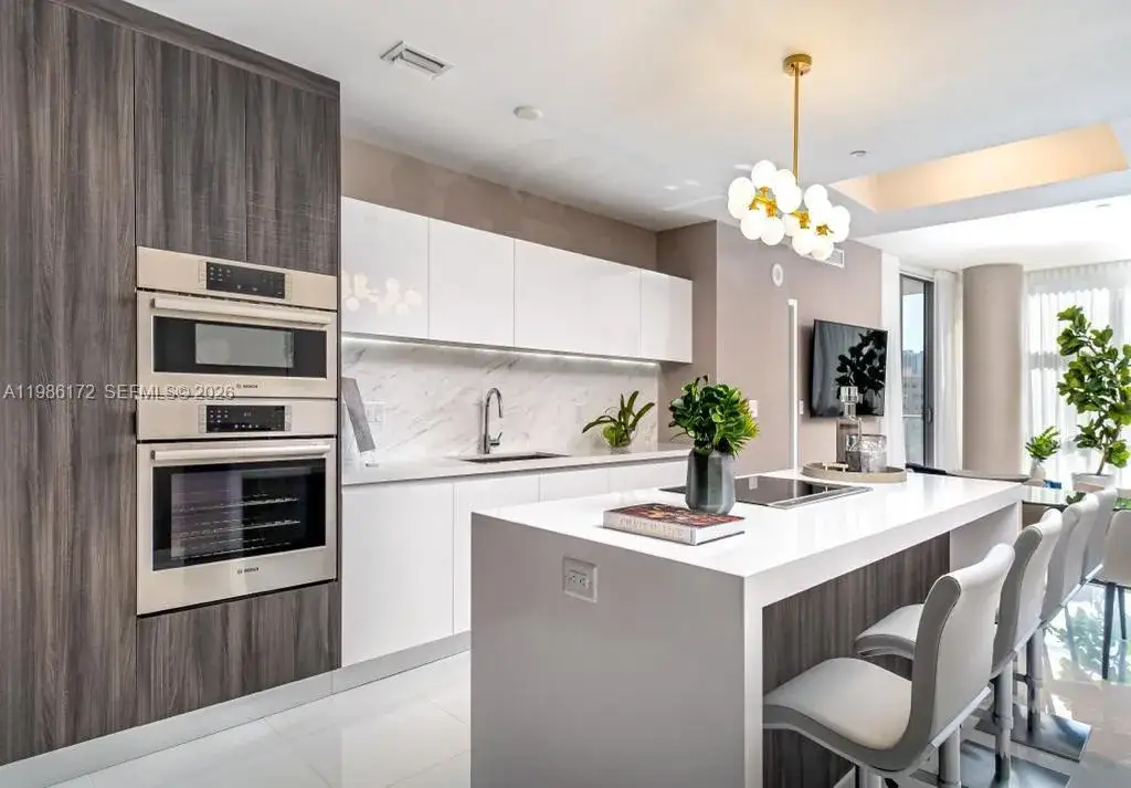 3 bedroom 4 bath Residential Lease for rent at 851 NE 1st Ave # 1011, Miami FL 33132