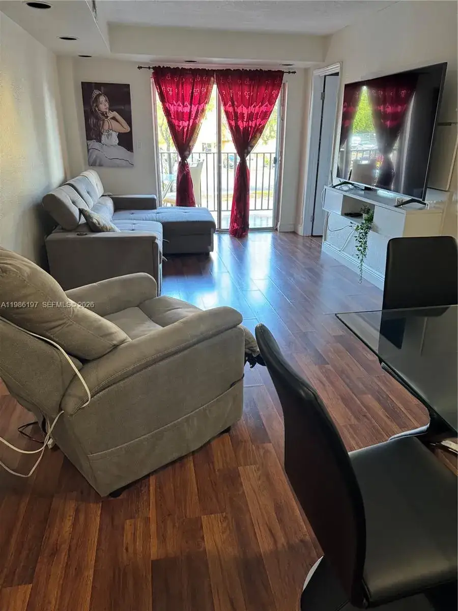2 bedroom 1 bath Residential for sale at 4717 NW 7th St # 10, Miami FL 33126