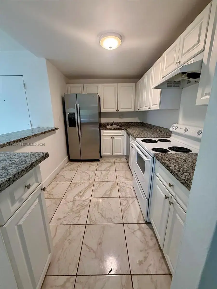 2 bedroom 2 bath Residential for sale at 10393 N Kendall Dr # U7, Miami FL 33176
