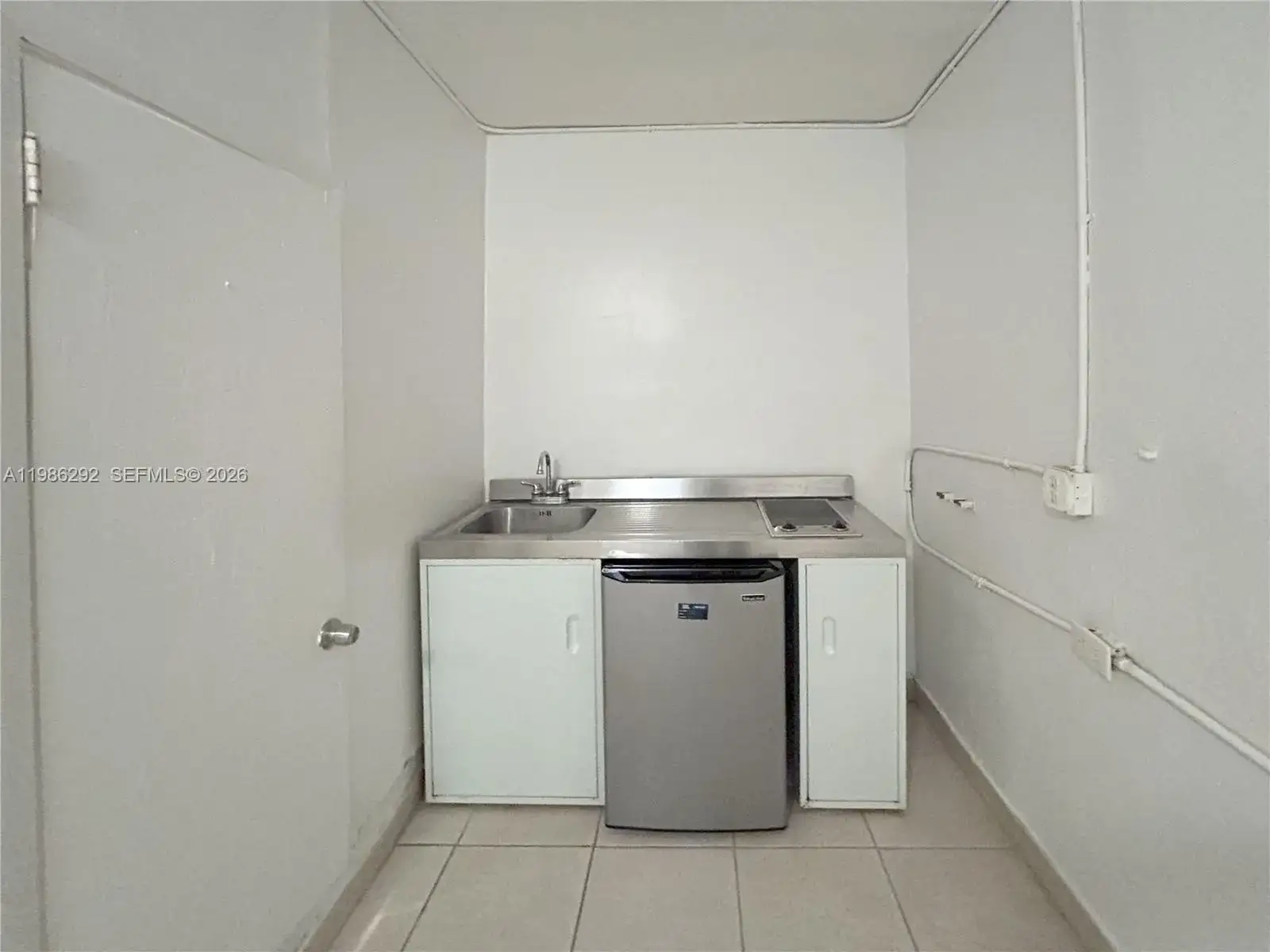 1 bath Residential Lease for rent at 1079 NW 112th Ter # 2, Miami FL 33168