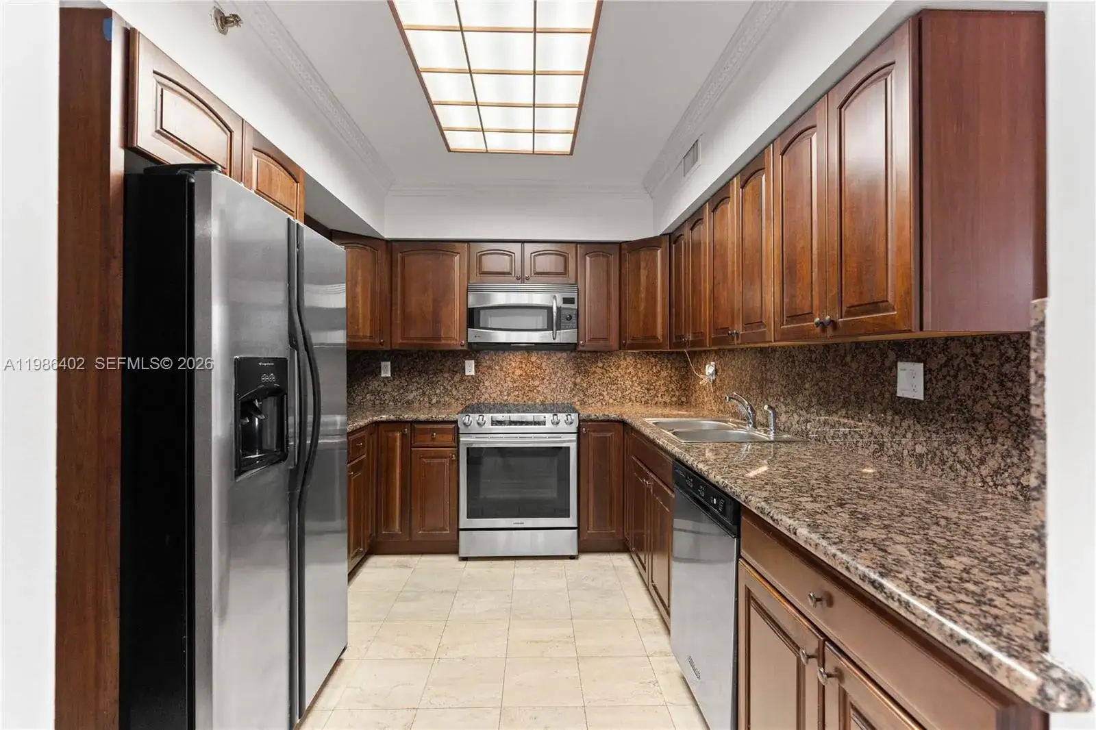 2 bedroom 2 bath Residential for sale at 3600 Mystic Pointe Dr # 310, Aventura FL 33180