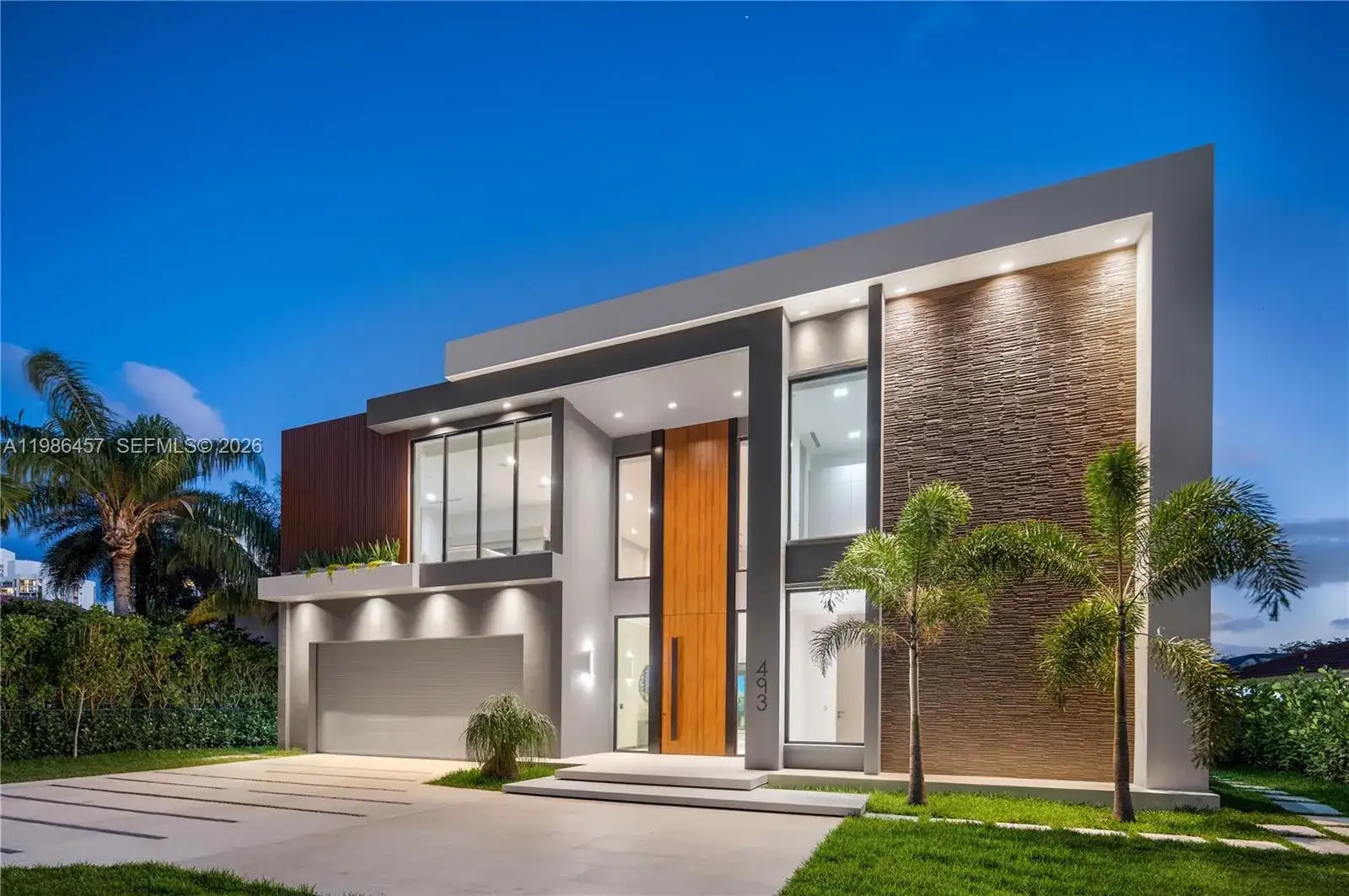6 bedroom 6 bath Residential Lease for rent at 493 Holiday Dr, Hallandale Beach FL 33009