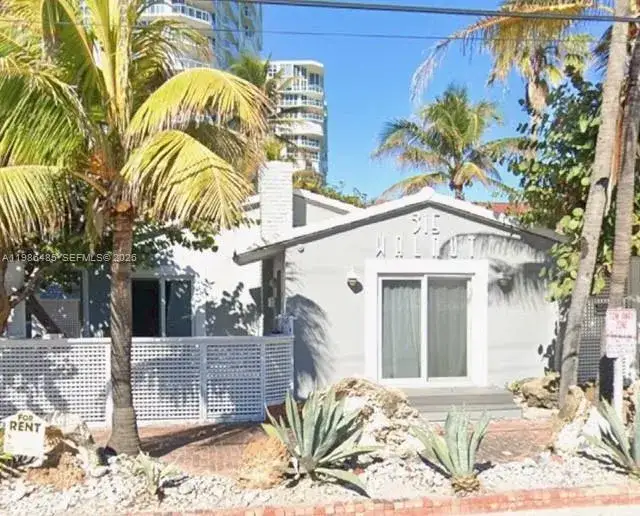 1 bedroom 1 bath Residential Lease for rent at 315 Walnut St # 2, Hollywood FL 33019