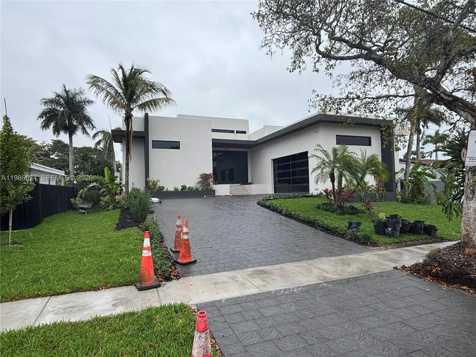 5 bedroom 5 bath Residential for sale at 2161 NE 124th St, North Miami FL 33181
