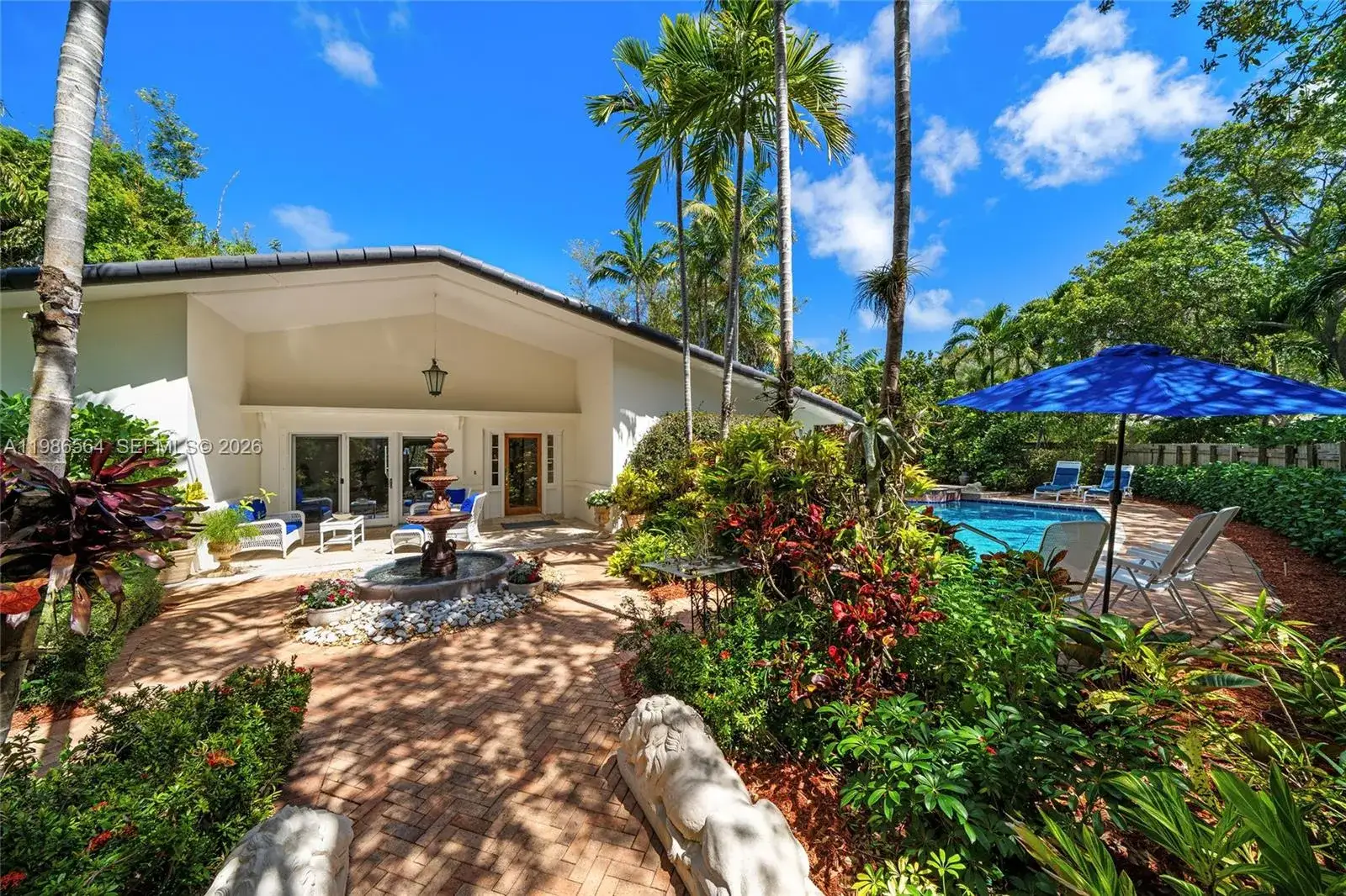 5 bedroom 4 bath Residential for sale at 269 Cranwood Dr, Key Biscayne FL 33149