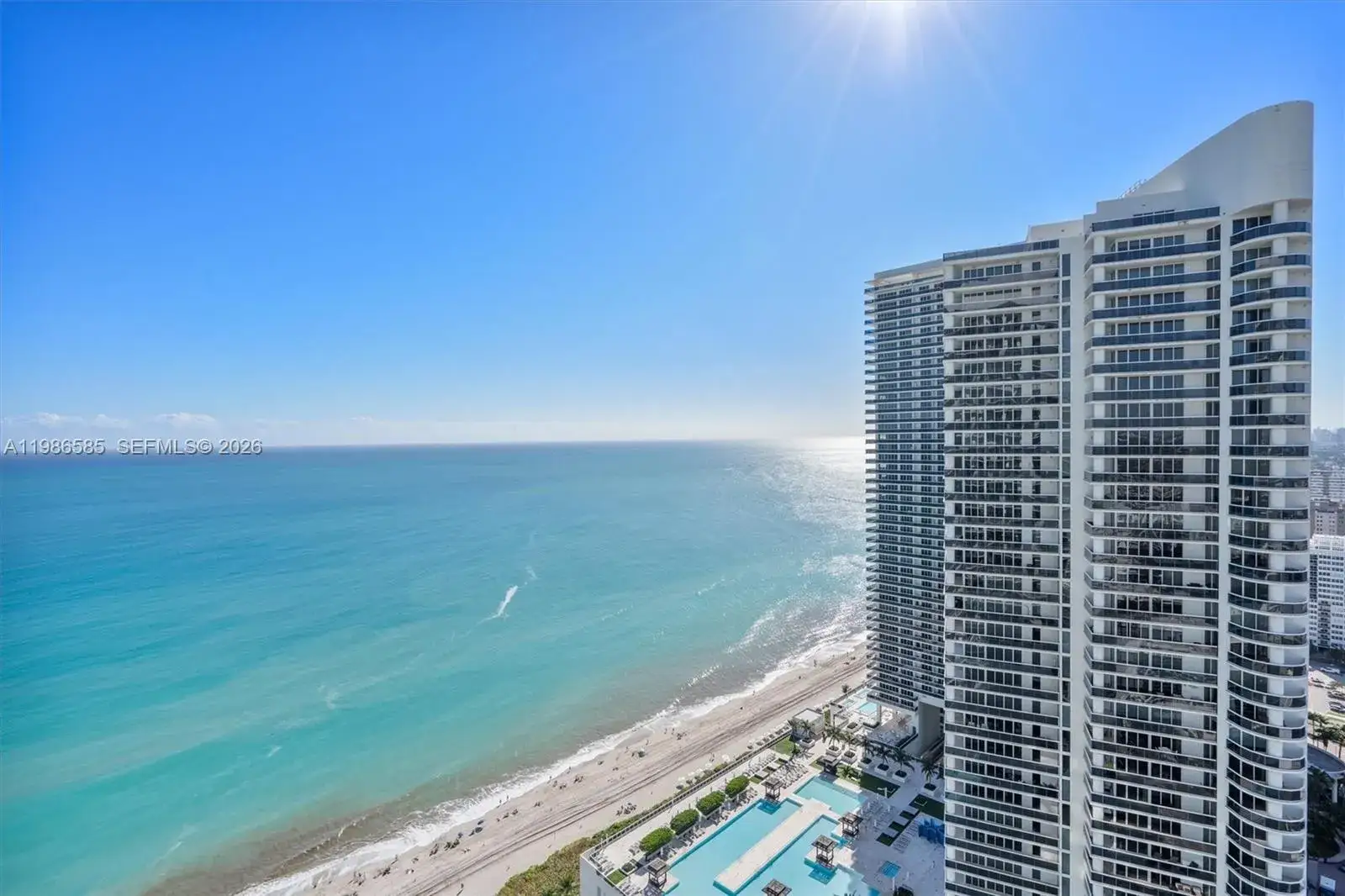 1 bedroom 1 bath Residential for sale at 4111 S Ocean Dr # 3209, Hollywood FL 33019
