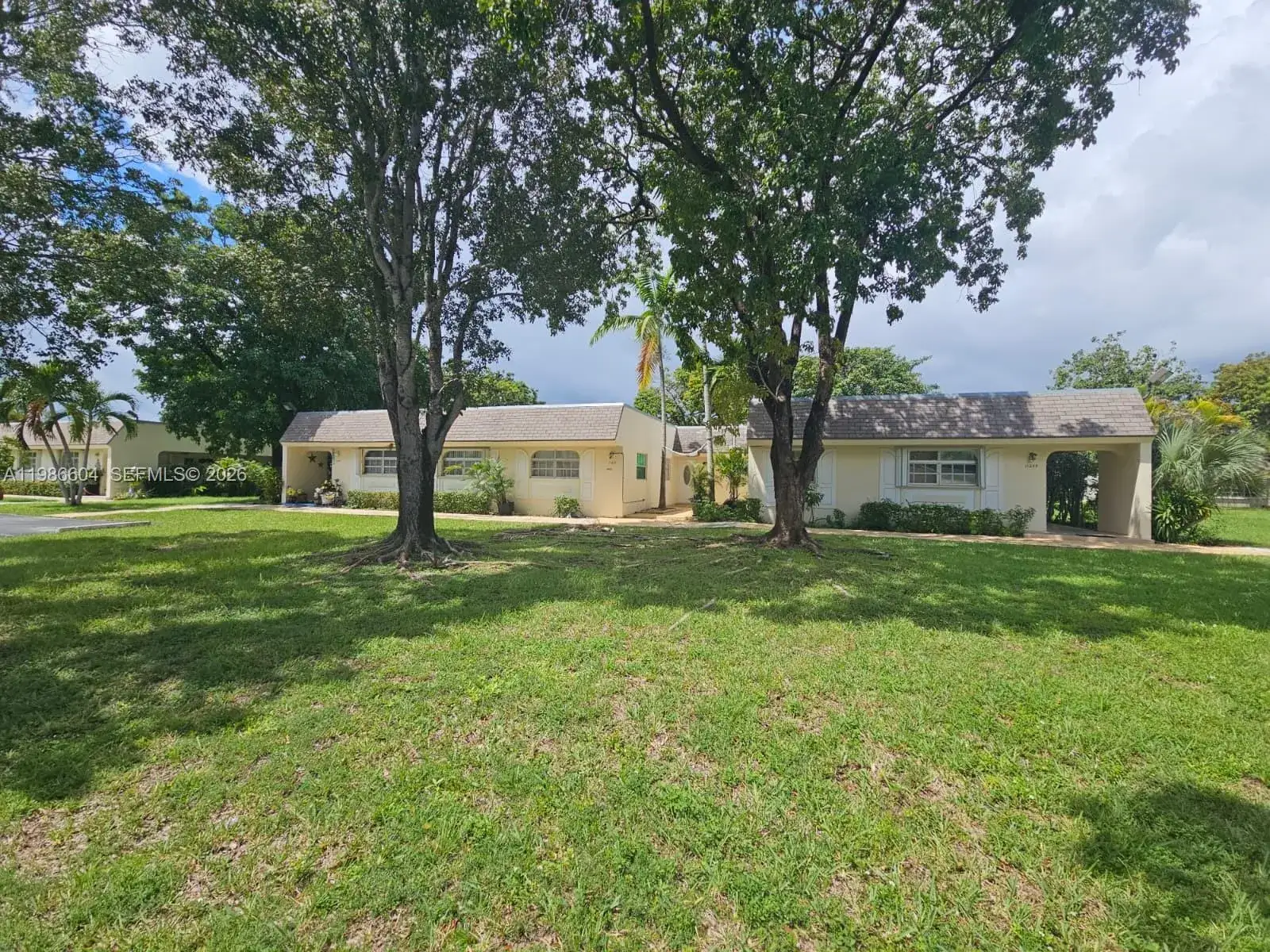 1 bedroom 1 bath Residential for sale at 11287 SW 169th St # V41032, Miami FL 33157