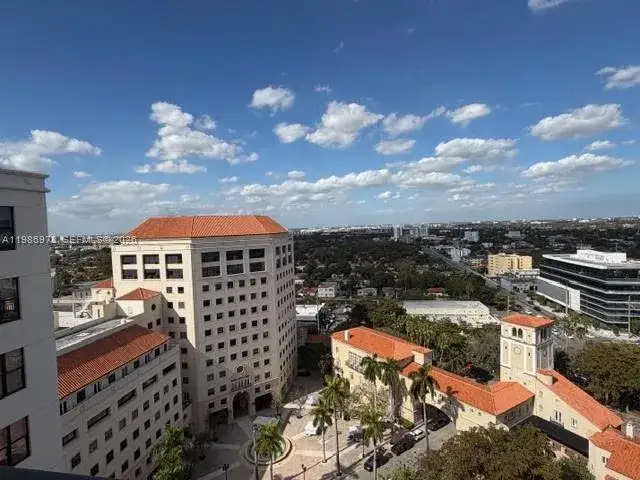2 bedroom 2 bath Residential for sale at 888 S Douglas Rd, Coral Gables FL 33134