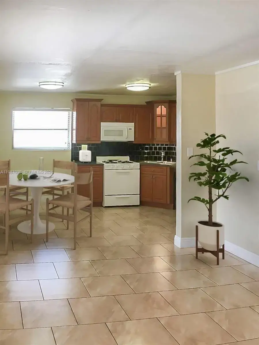 2 bedroom 1 bath Residential for sale at 4250 SW 67th Ave # 32, Miami FL 33155