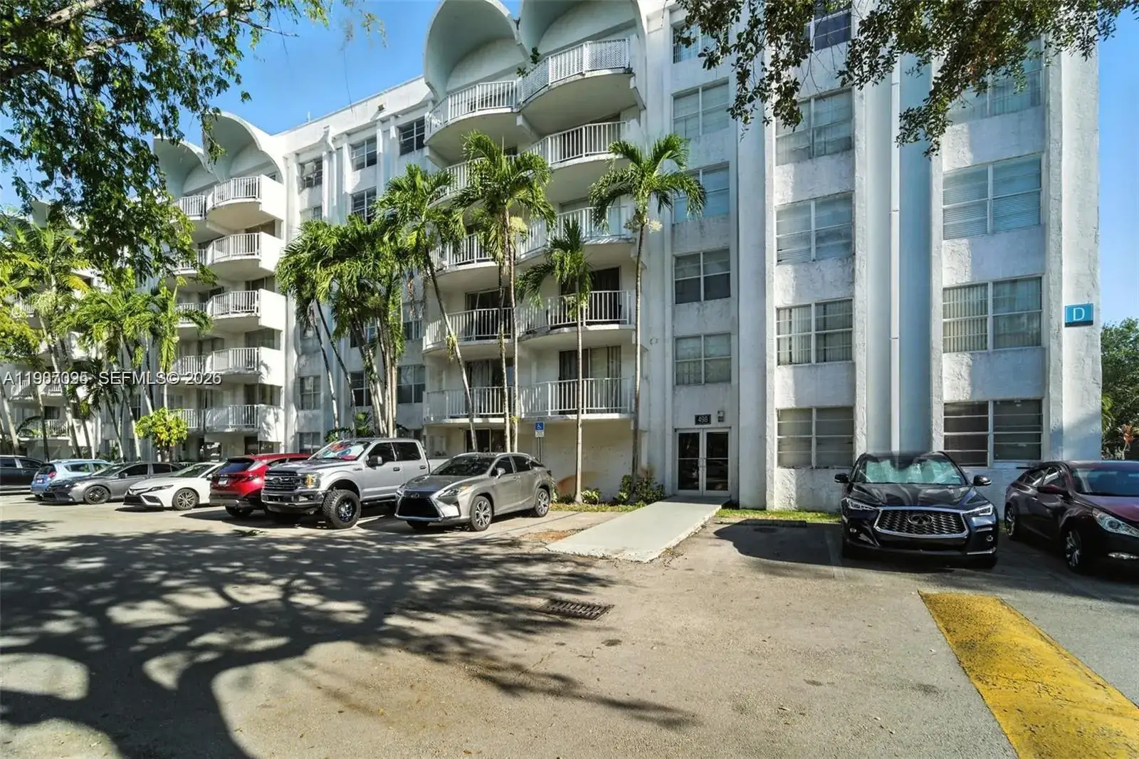 1 bedroom 1 bath Residential Lease for rent at 488 NW 165th St Rd # 408, Miami FL 33169