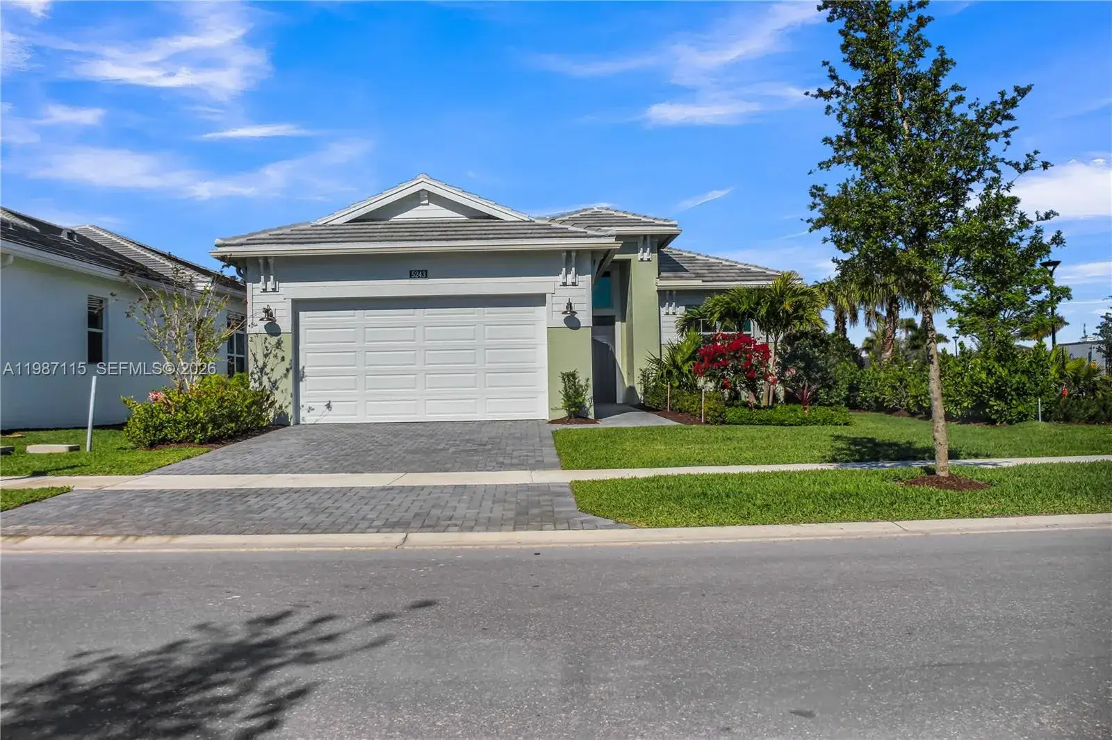 3 bedroom 3 bath Residential Lease for rent at 5243 Rivo Alto Cir # 5243, Westlake FL 33470