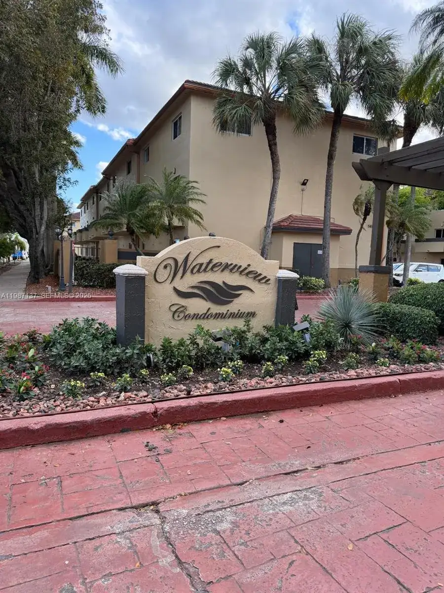 3 bedroom 2 bath Residential Lease for rent at 8240 SW 149th ct # 202, Miami FL 33193