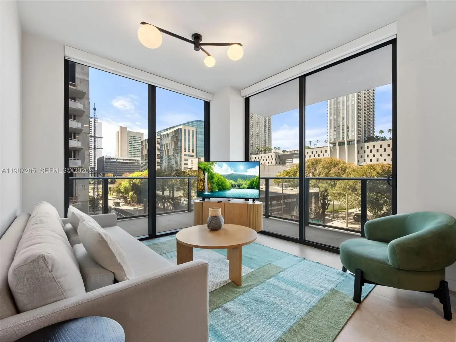 2 bedroom 2 bath Residential for sale at 11 NE 6th St # 301, Miami FL 33132