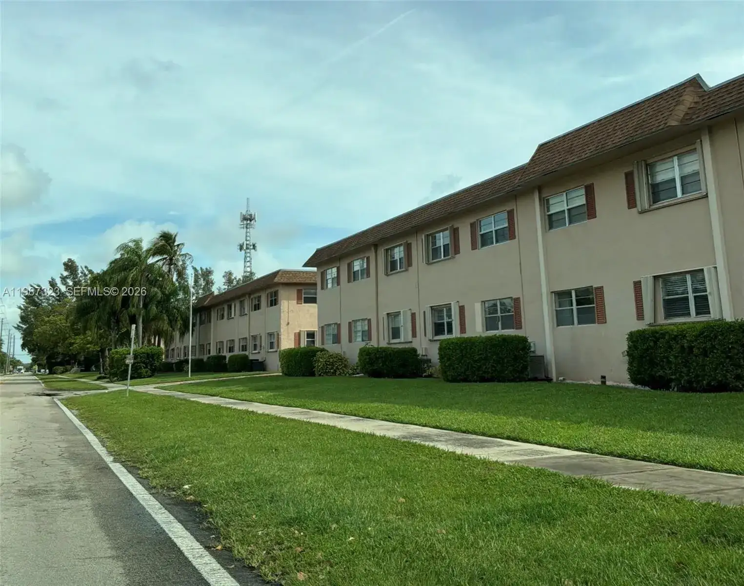 2 bedroom 2 bath Residential Lease for rent at 550 SW 2nd Ave # 1210, Boca Raton FL 33432