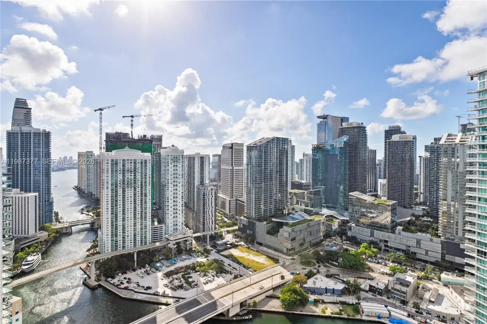 2 bedroom 2 bath Residential for sale at 90 SW 3rd St # 4301, Miami FL 33130