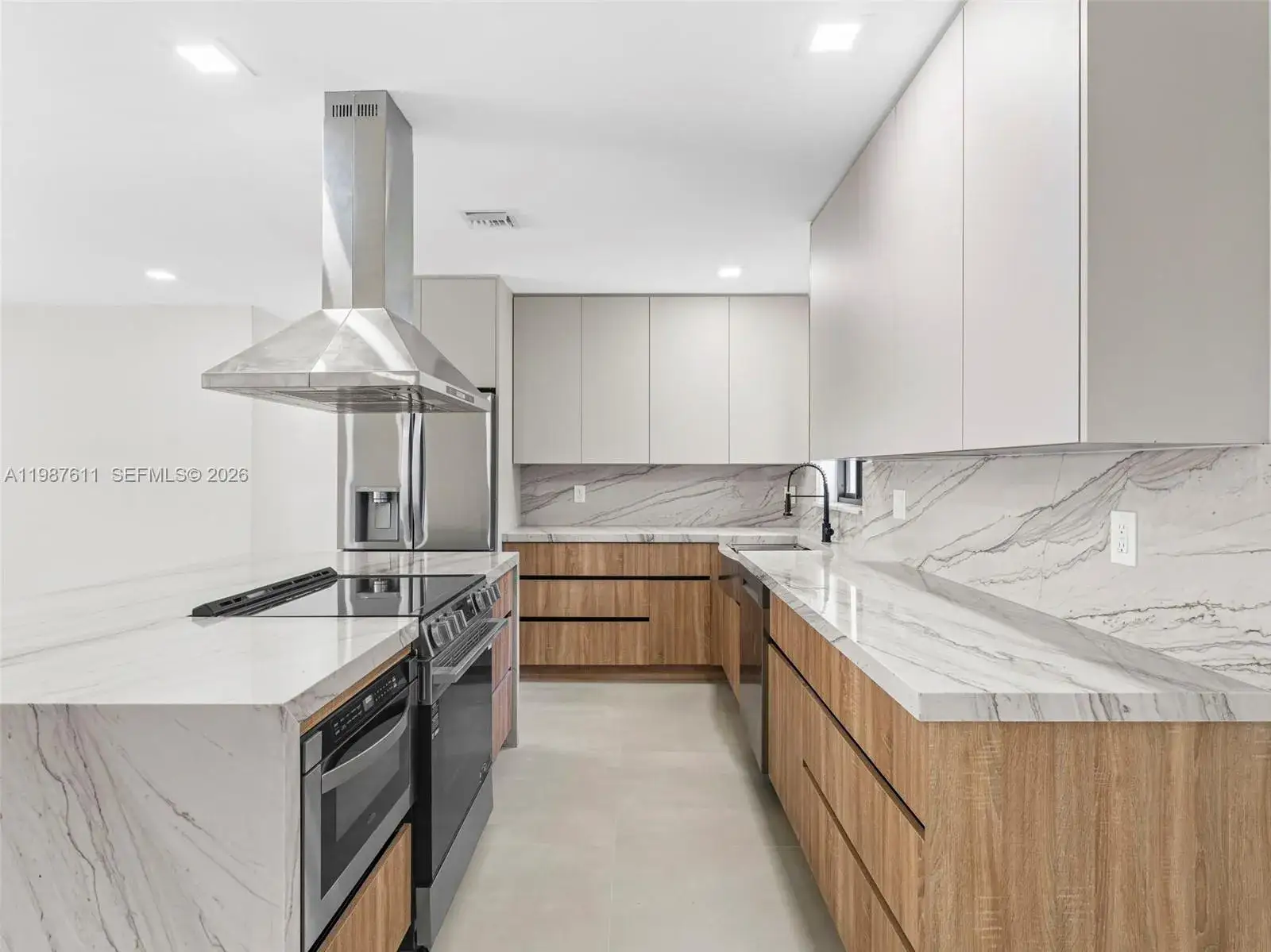 7 bedroom 4 bath Residential for sale at 610 NE 164th Ter, North Miami Beach FL 33162