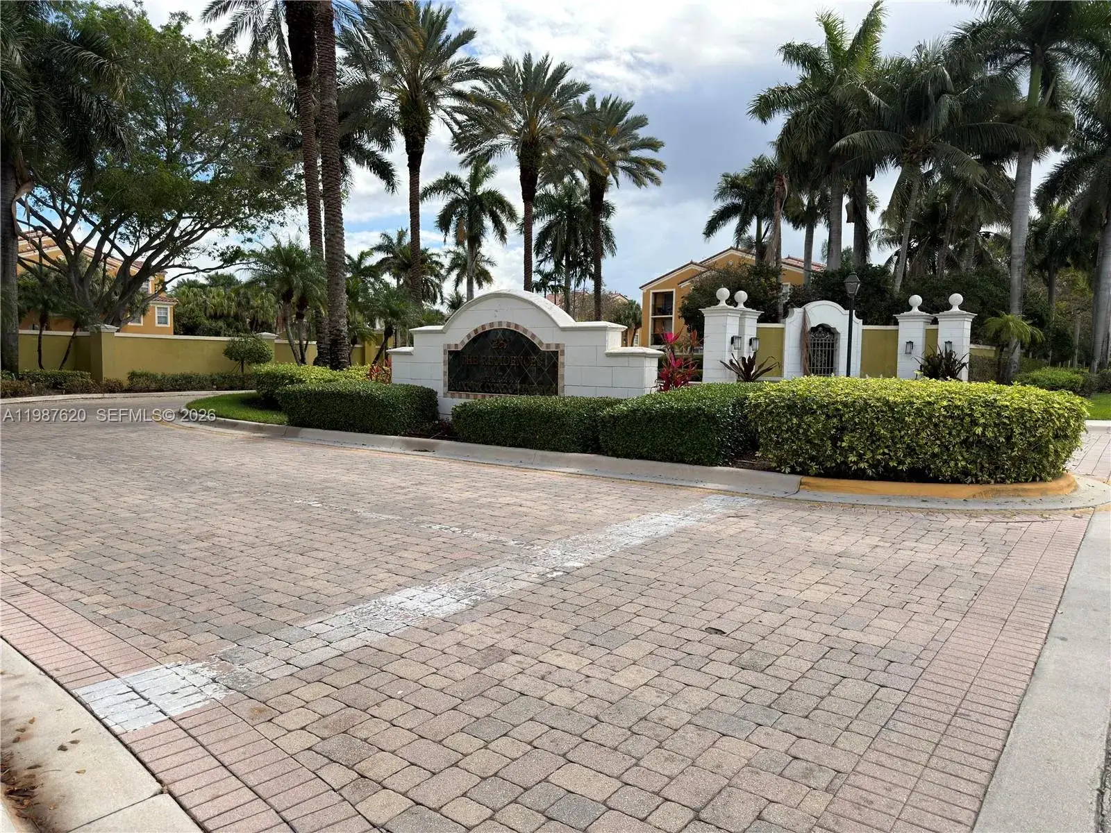 2 bedroom 2 bath Residential for sale at 2351 W Preserve Way # 104, Miramar FL 33025