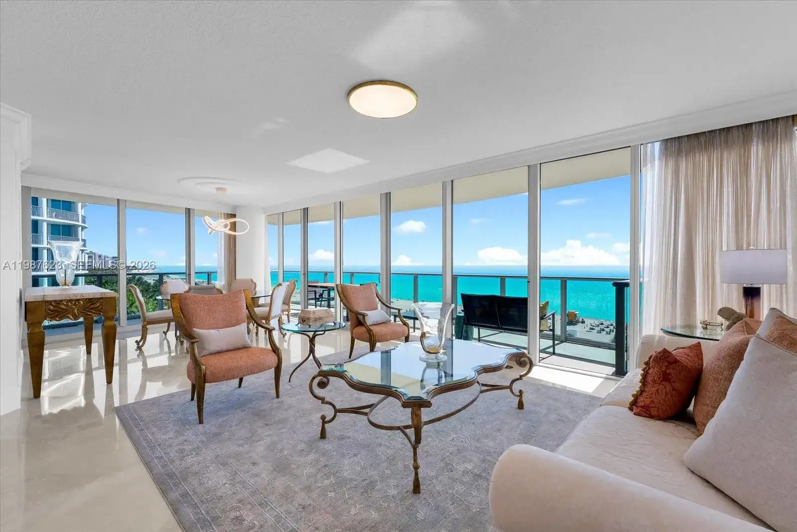 3 bedroom 4 bath Residential Lease for rent at 1455 Ocean Dr # 909, Miami Beach FL 33139