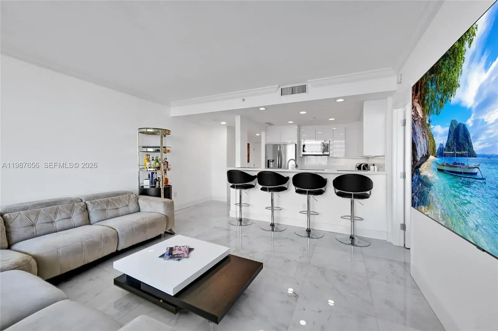 1 bedroom 1 bath Residential Lease for rent at 3350 SW 27th Ave # 1908, Coconut Grove FL 33133