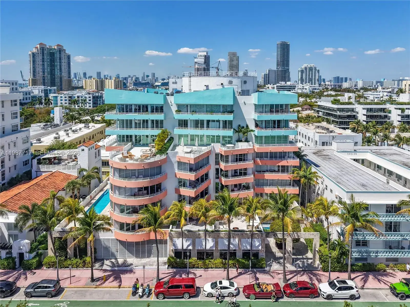 1 bedroom 1 bath Residential for sale at 225 Collins Ave # 5J, Miami Beach FL 33139