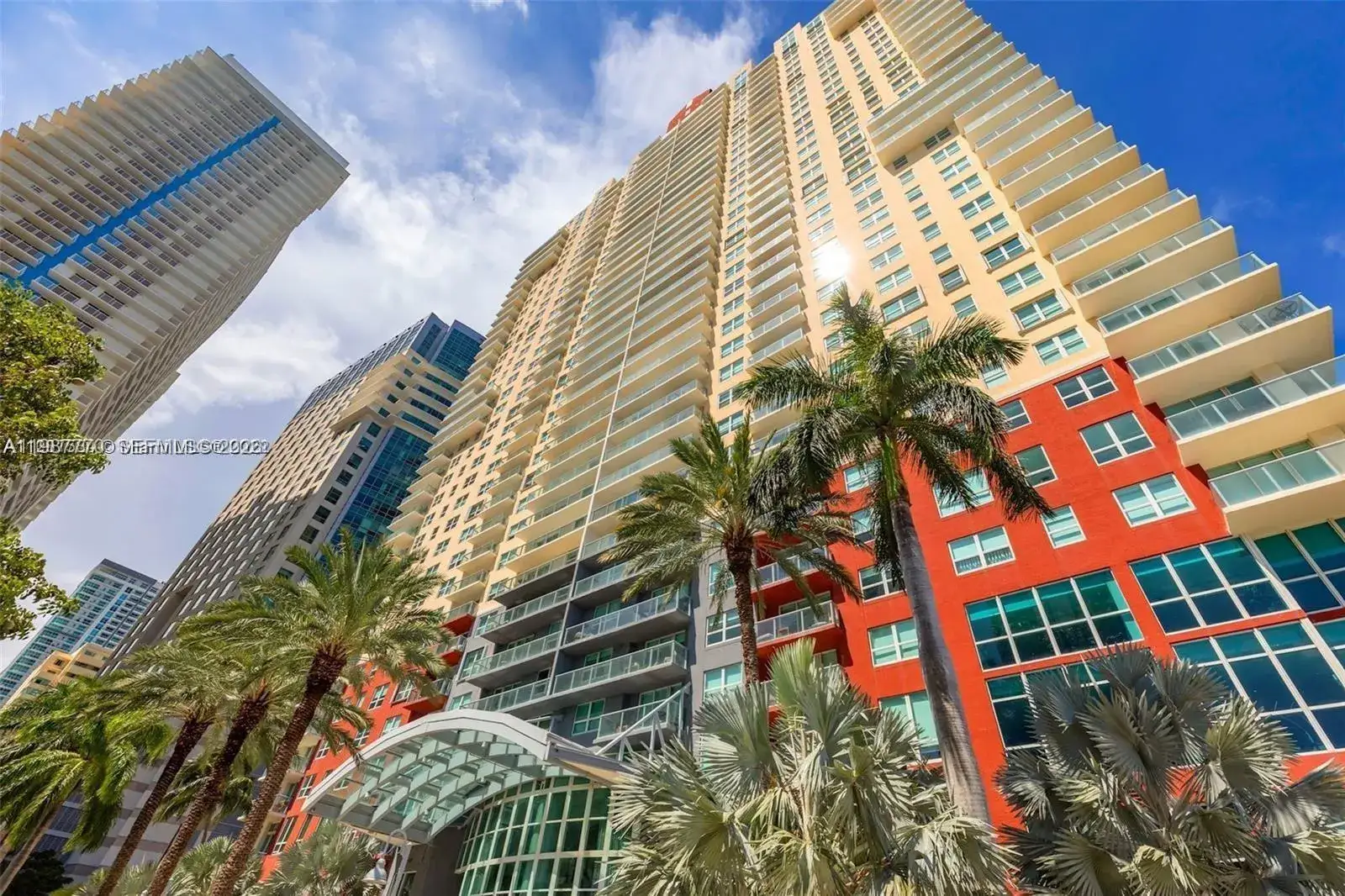 2 bedroom 2 bath Residential Lease for rent at 1155 Brickell Bay Dr # 1008, Miami FL 33131