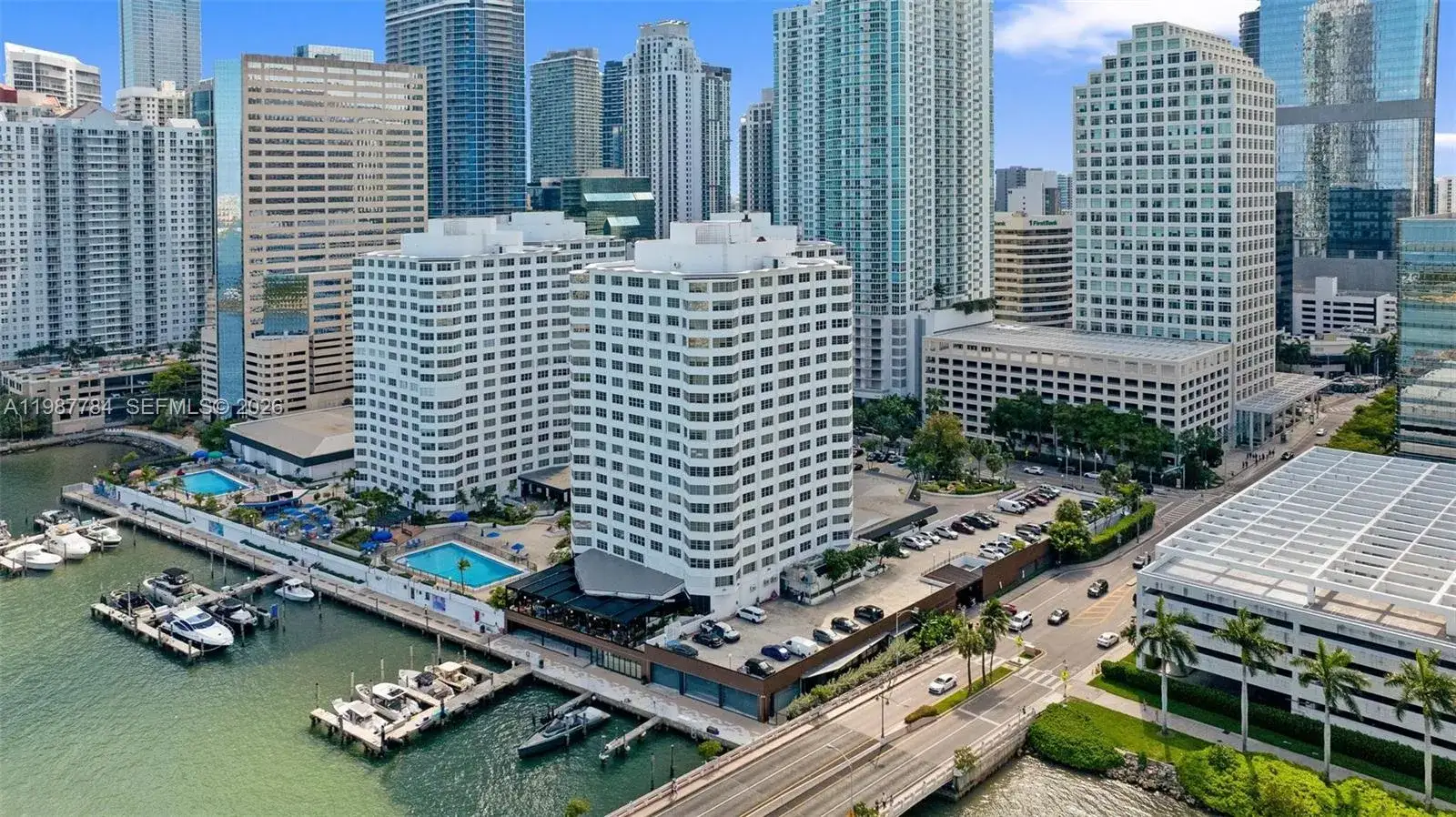 2 bedroom 2 bath Residential for sale at 801 Brickell Bay Dr # 361, Miami FL 33131