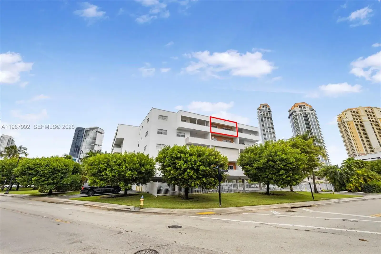 2 bedroom 2 bath Residential Lease for rent at 18001 N Bay Rd # 505, Sunny Isles Beach FL 33160