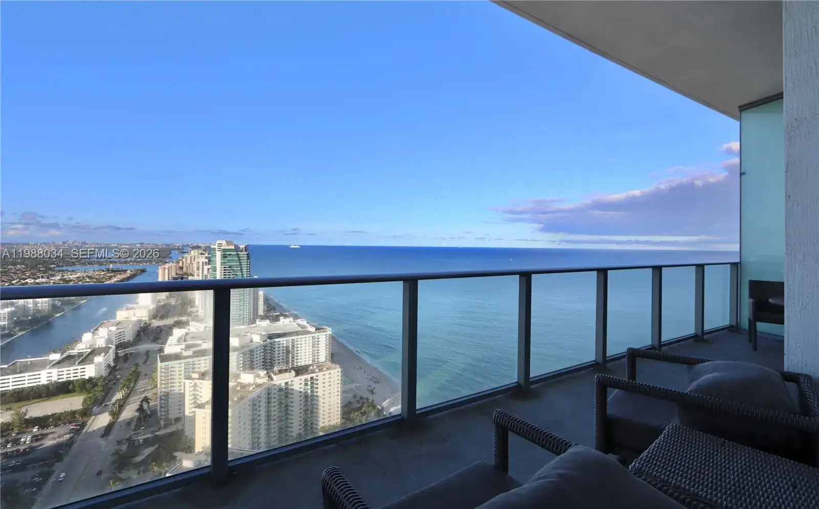 2 bedroom 2 bath Residential for sale at 4111 S Ocean Dr, Hollywood FL 33019