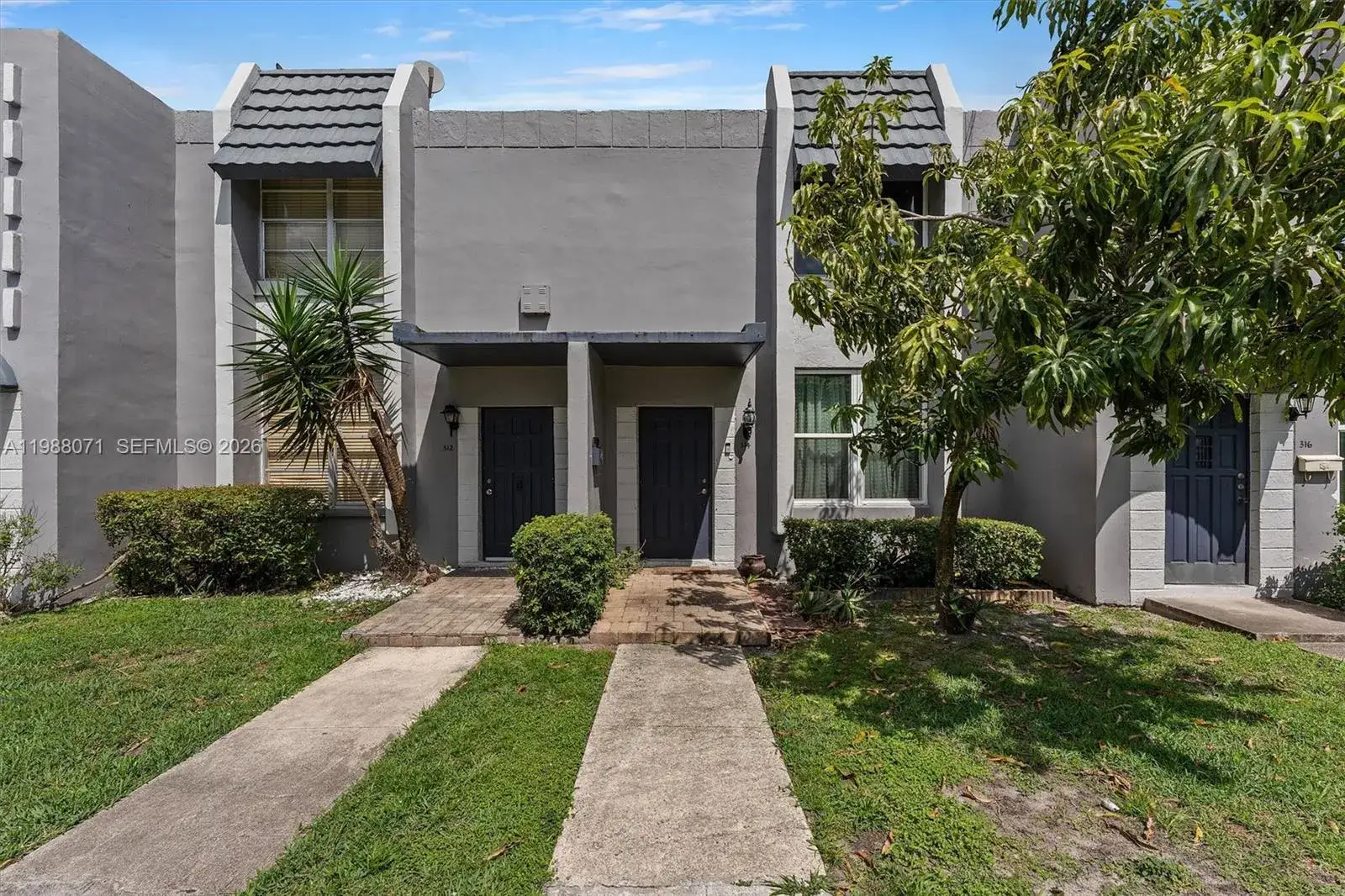 2 bedroom 2 bath Residential Lease for rent at 314 NE 142 St # 16C, Miami FL 33161