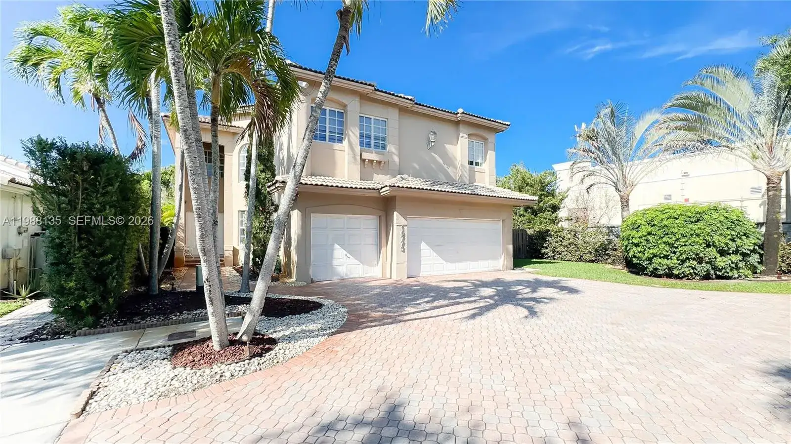 5 bedroom 3 bath Residential for sale at 10773 NW 73 Ter, Doral FL 33178
