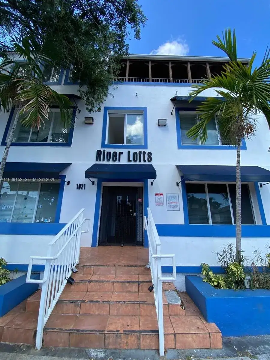 2 bedroom 1 bath Residential for sale at 1021 NW 3rd st # 305, Miami FL 33128
