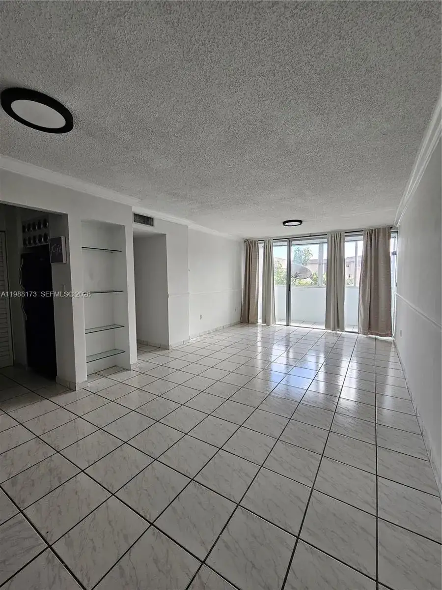 2 bedroom 2 bath Residential for sale at 840 NW 87th Ave # 406, Miami FL 33172