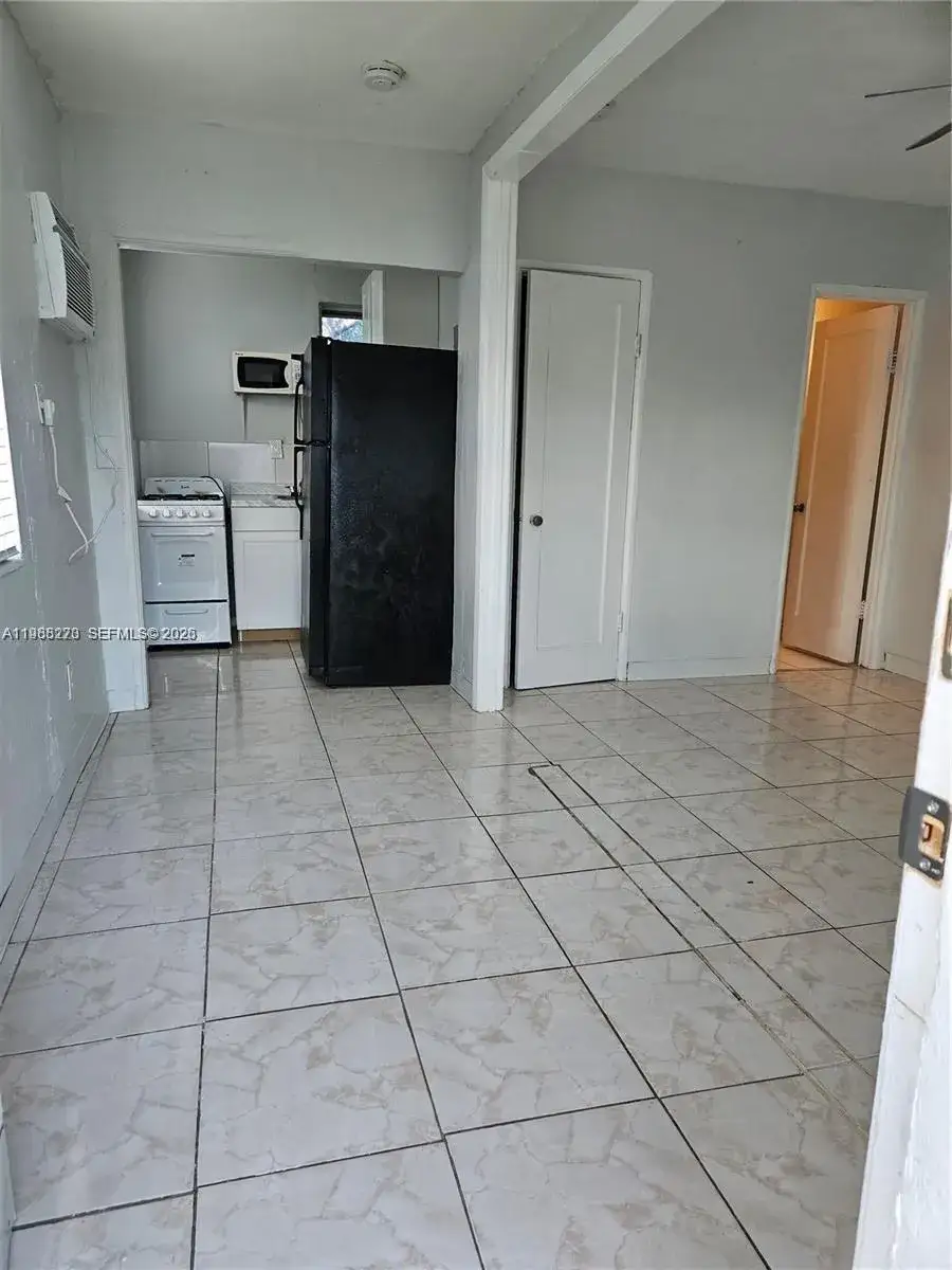 1 bath Residential Lease for rent at 1437 NE 110th Ter # 4, Miami FL 33161