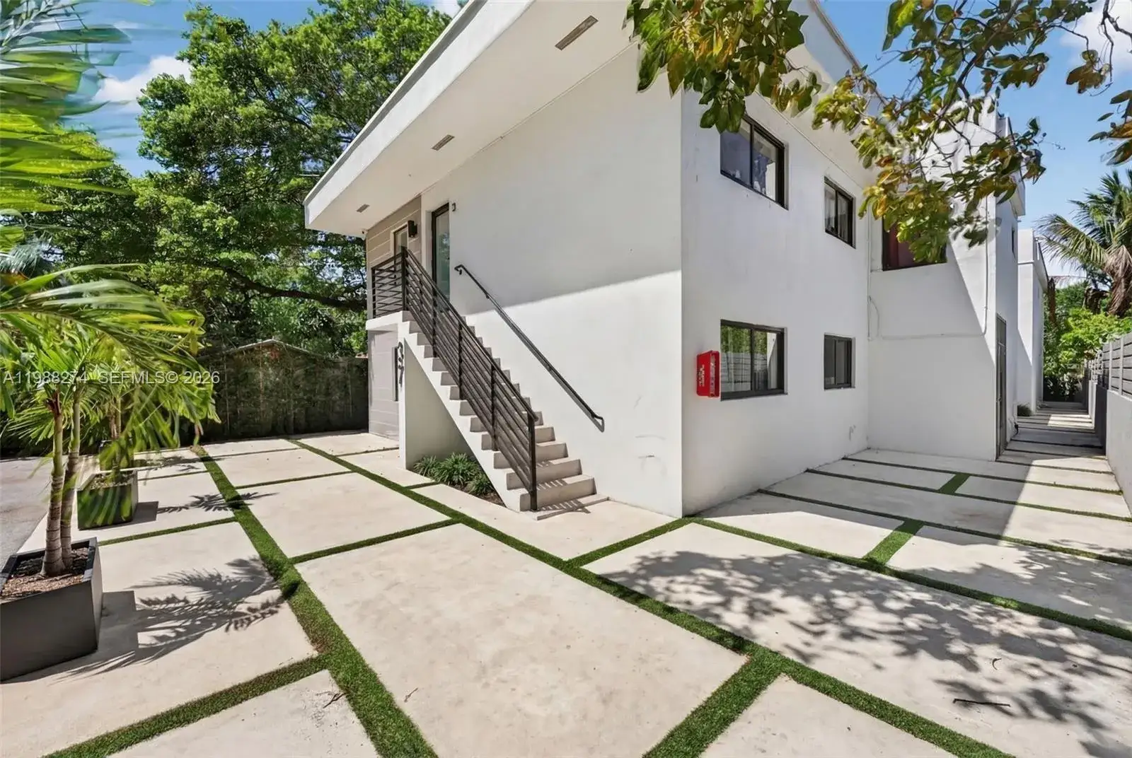 2 bedroom 1 bath Residential Lease for rent at 37 NW 59th St # 4, Miami FL 33127