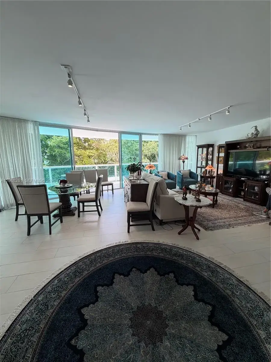 2 bedroom 2 bath Residential for sale at 2127 Brickell Ave # 502, Miami FL 33129