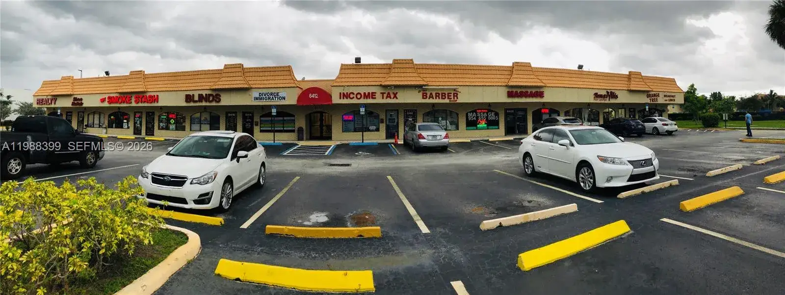 Commercial Sale for sale at 6400 N University Dr, Tamarac FL 33321