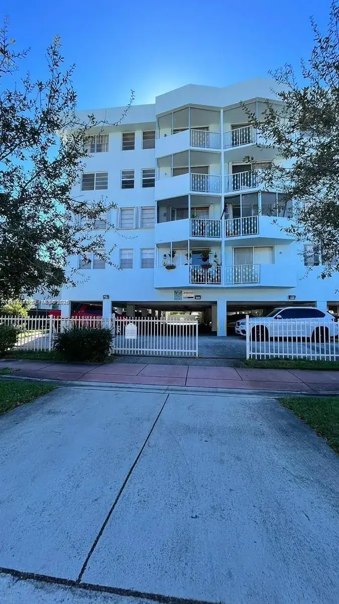 2 bedroom 2 bath Residential for sale at 1990 Marseille Dr # 402, Miami Beach FL 33141