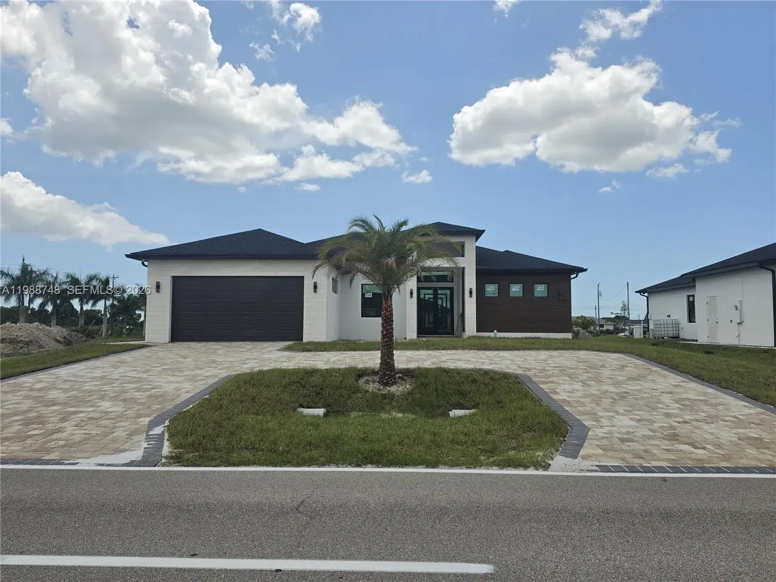 4 bedroom 4 bath Residential for sale at 2006 Nelson RD N, Cape Coral FL 33993