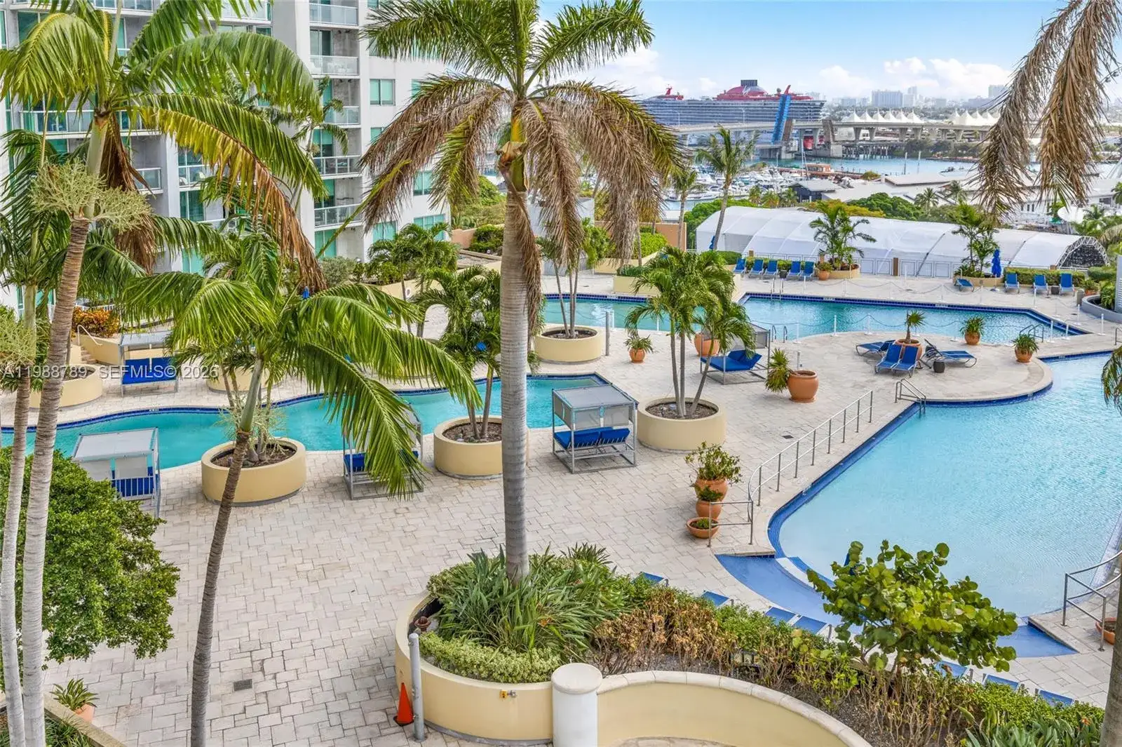 2 bedroom 2 bath Residential Lease for rent at 253 NE 2nd St # 1109, Miami FL 33132