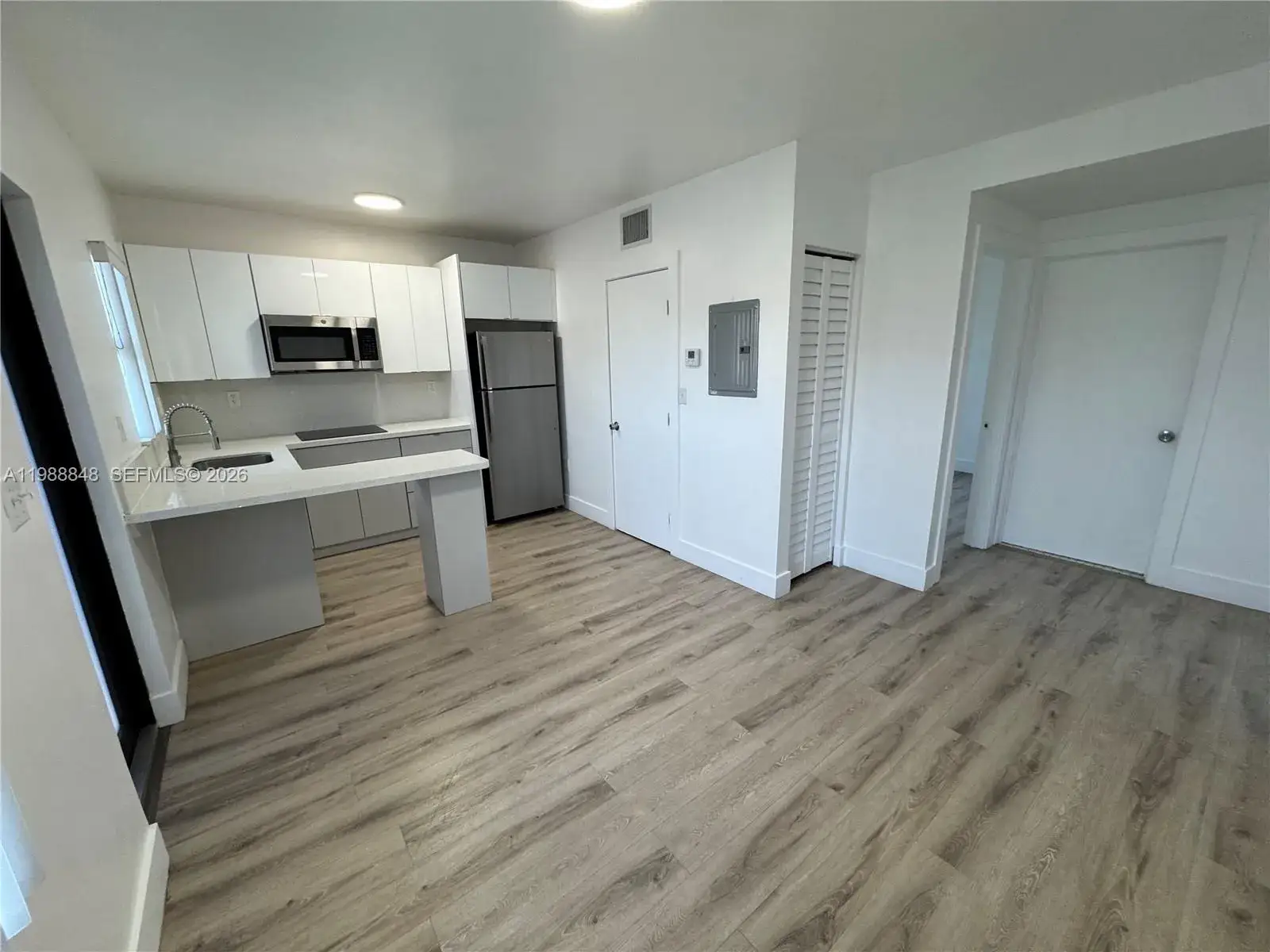 1 bedroom 1 bath Residential Lease for rent at 1971 NW 2nd Ct # 8, Miami FL 33136