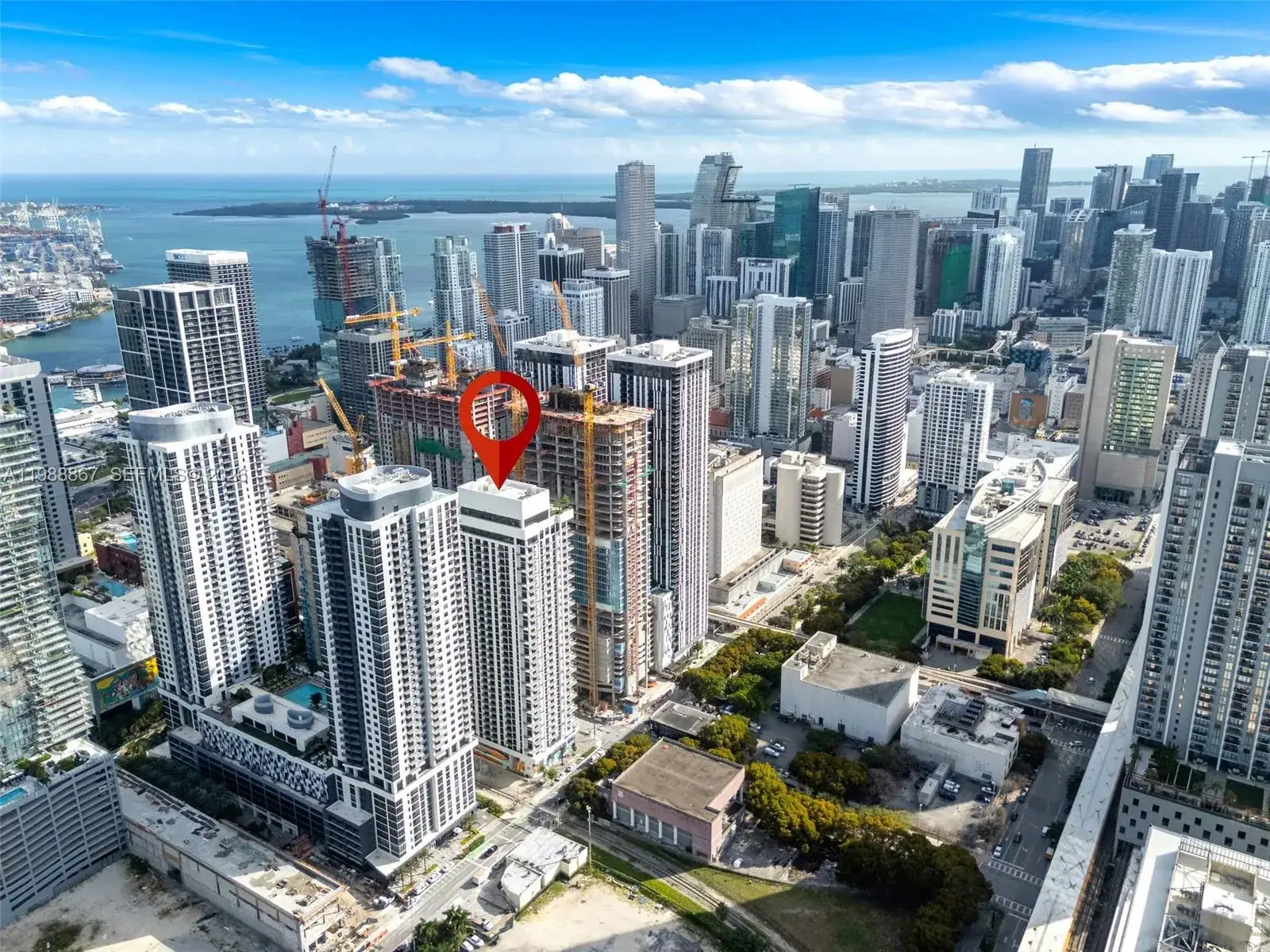 2 bedroom 2 bath Residential Lease for rent at 11 NE 6th # 2207, Miami FL 33131